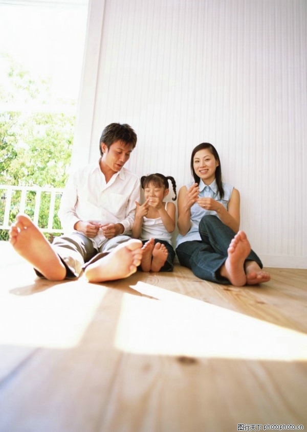 快乐家庭图片-休闲娱乐图